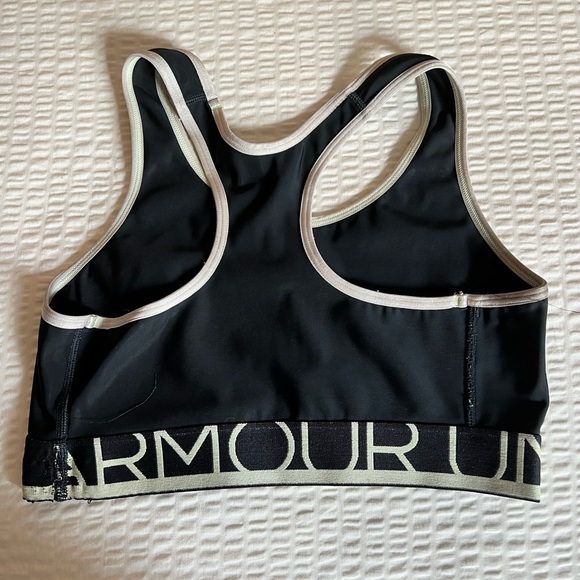 Under Armor Sports Bra - Picture 2 of 2